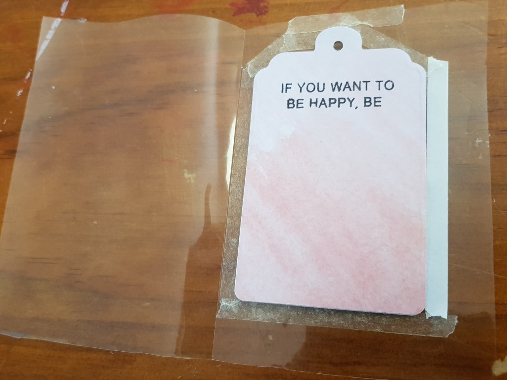 How to make shaker bookmarks without fuse tool. Easy and cheap papercrafting and stamps ideas.