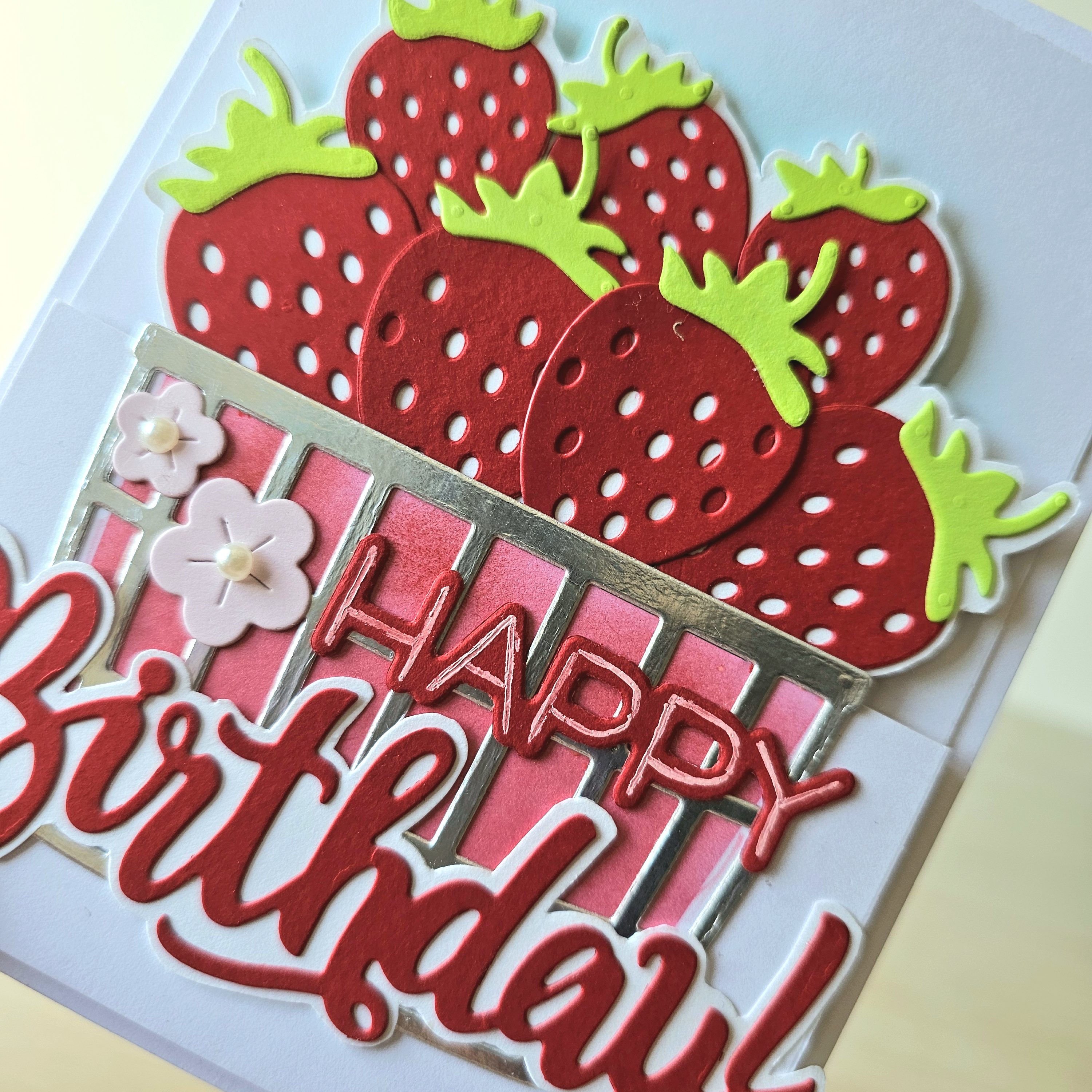 How to use Hello bluebird strawberry basket dies cardmaking idea