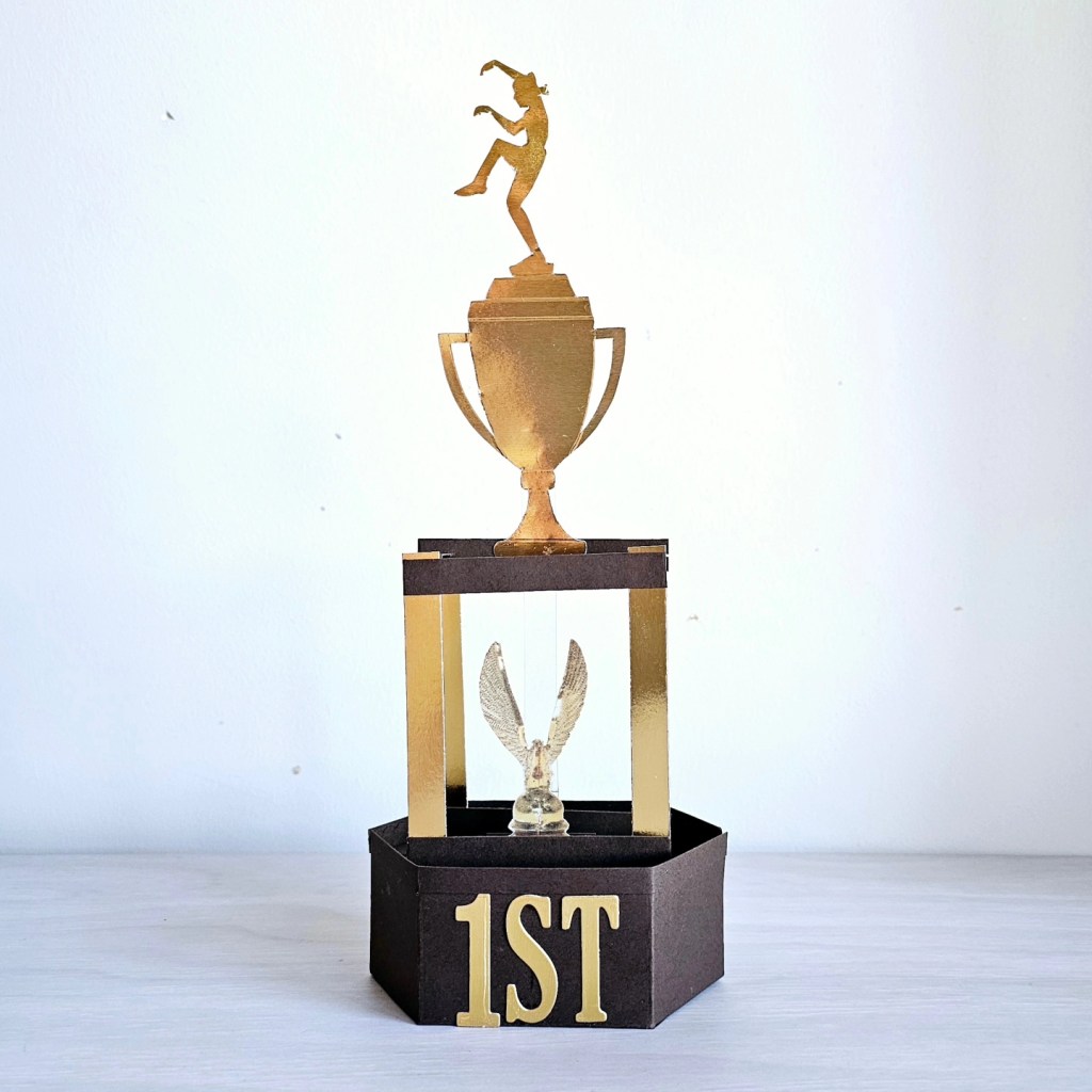 Pop up card trophy